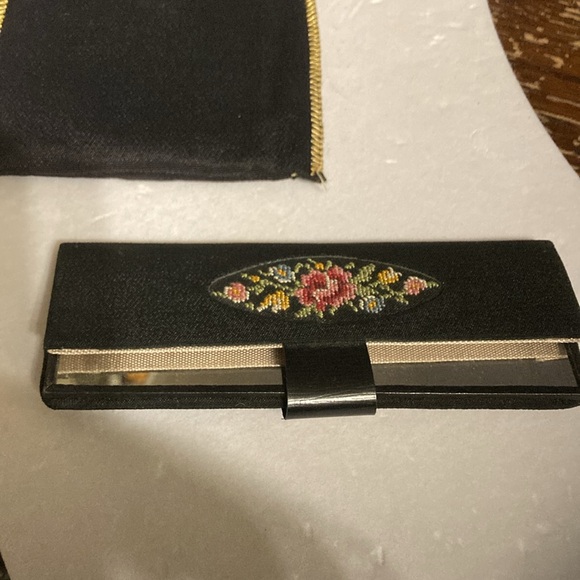 Vintage West Germany mirror and small makeup pouch embroidered. Antique - Picture 4 of 13